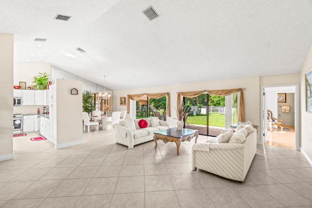 5 of 34 - 9192 Sun Pointe Drive, Boynton Beach, FL