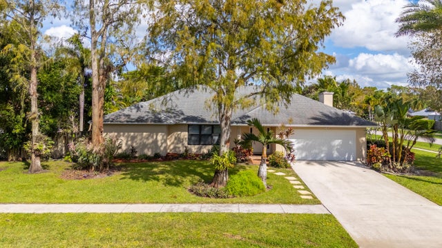 2 of 55 - 13868 Ishnala Circle, Wellington, FL