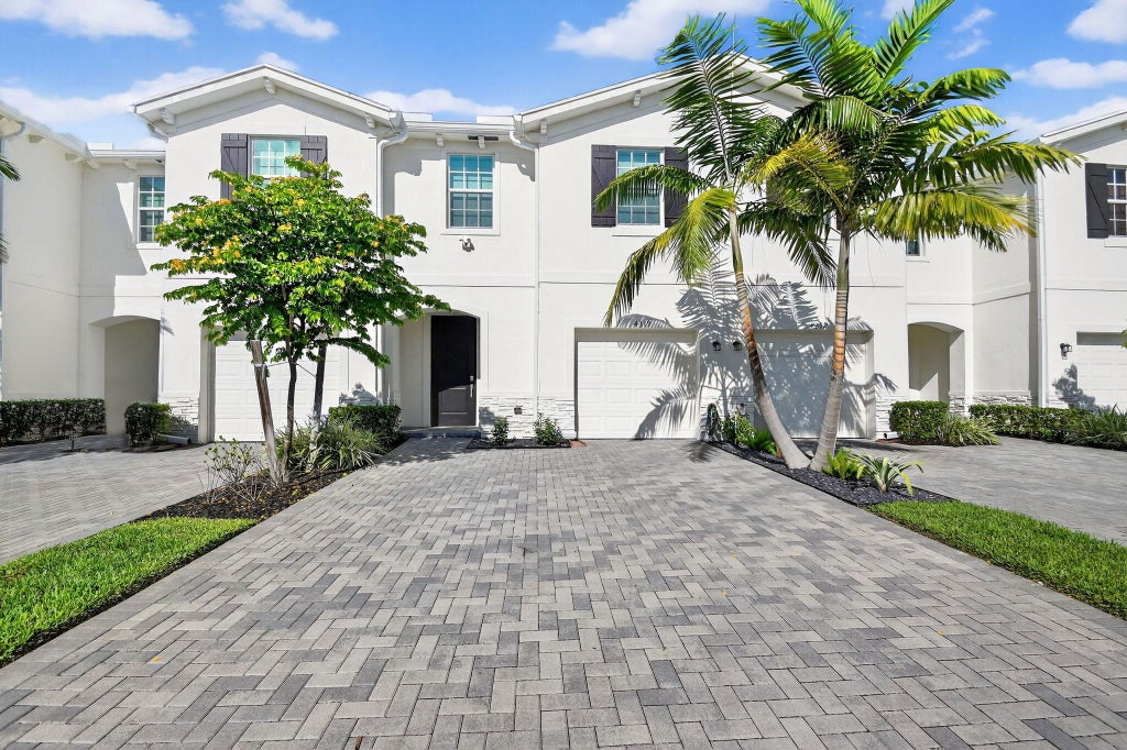 4319 Hammock Grove Dr, Lake Worth