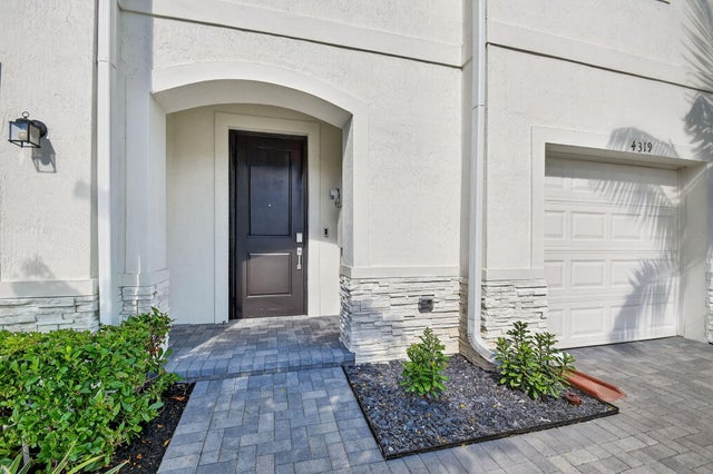 5 of 42 - 4319 Hammock Grove Drive, Lake Worth, FL