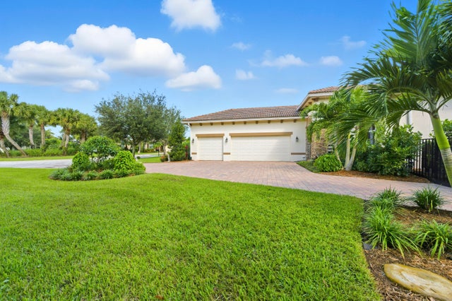 3 of 41 - 1016 Sw Triste Way, Stuart, FL