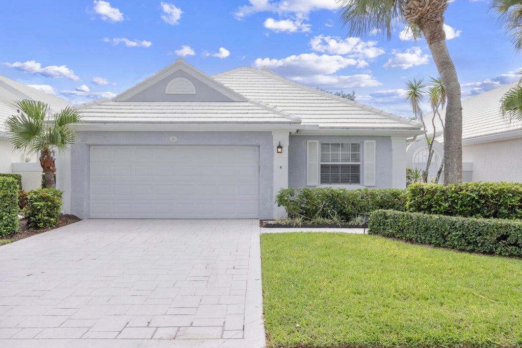 5 Brighton Court, Palm Beach Gardens