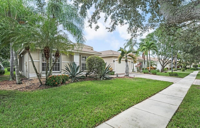 5 of 72 - 7587 Tarpon Cove Circle, Lake Worth, FL