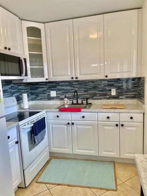 1 of 36 - 2840 Cynthia Lane #202, Lake Worth Beach, FL