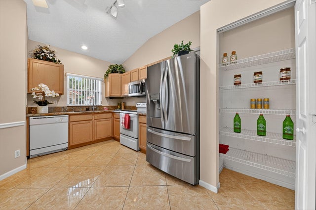 4 of 30 - 2739 Quaking Leaf Lane, Boynton Beach, FL