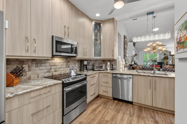 10644 Royal Caribbean Circle, Boynton Beach