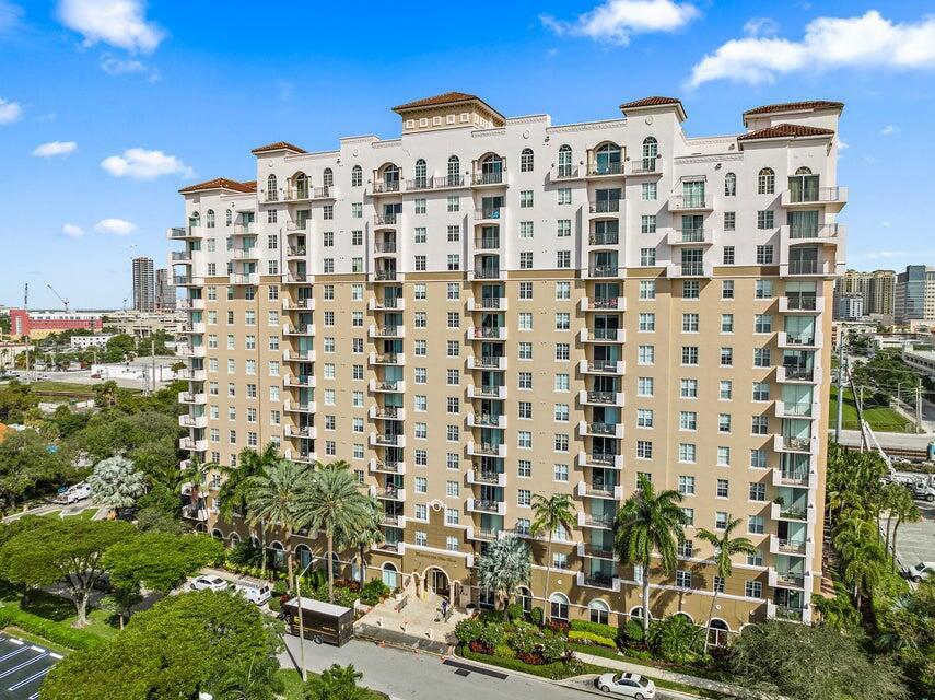 616 Clearwater Park Rd #1107, West Palm Beach