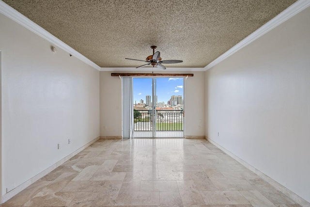 2 of 18 - 616 Clearwater Park Road #1107, West Palm Beach, FL
