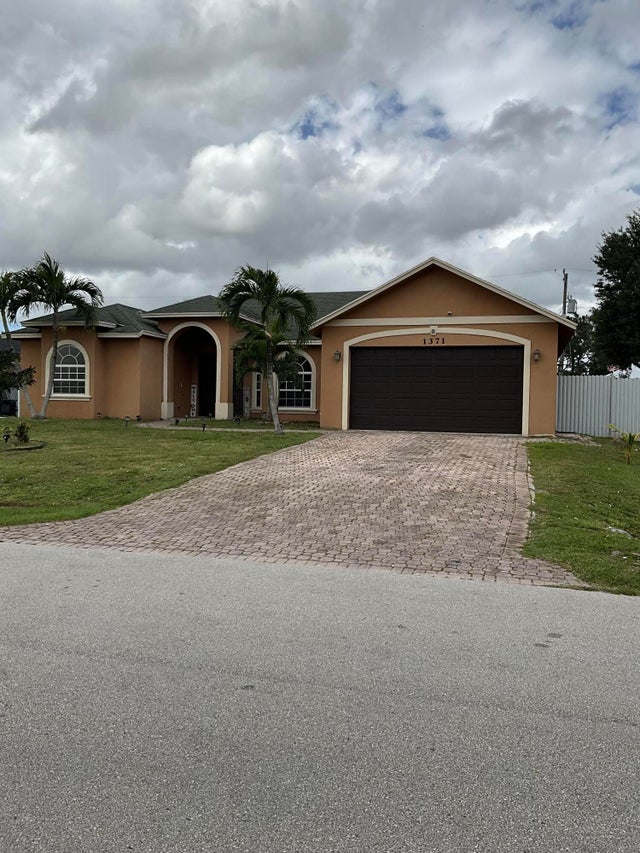 2 of 33 - 1371 Sw Halford Avenue, Port Saint Lucie, FL