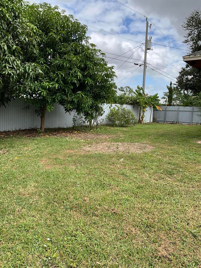 5 of 33 - 1371 Sw Halford Avenue, Port Saint Lucie, FL
