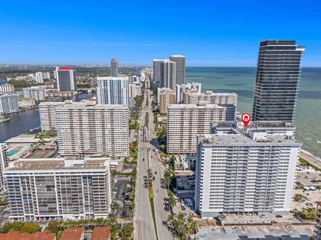 4 of 40 - 2030 S Ocean Drive #414, Hallandale Beach, FL