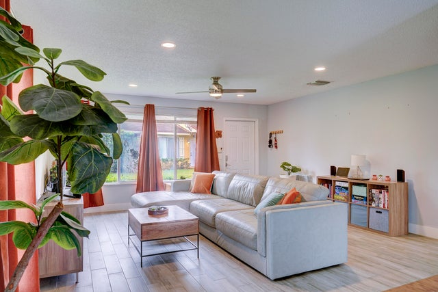 5 of 31 - 4851 Orleans Court #d, West Palm Beach, FL