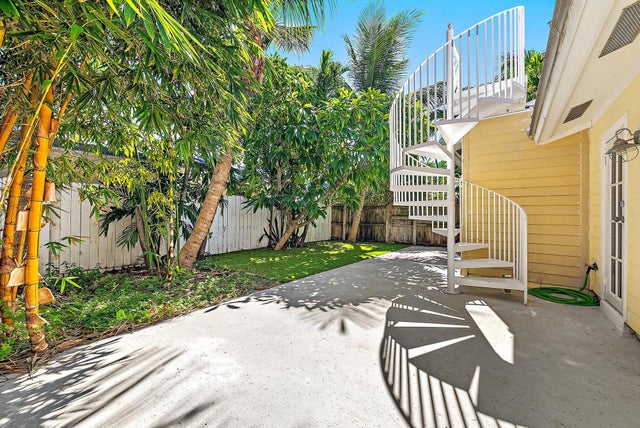 4 of 15 - 301 Xanadu Place, Jupiter, FL