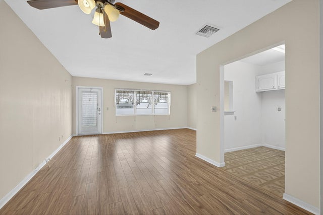 4 of 27 - 159 Easthampton G, West Palm Beach, FL