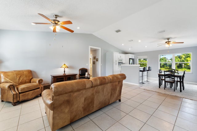 4 of 27 - 1601 Sw Aledo Lane, Port Saint Lucie, FL