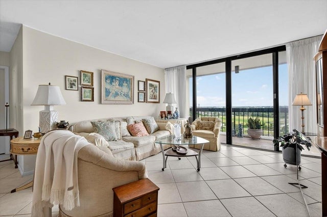 1 of 16 - 2425 Presidential Way #1502, West Palm Beach, FL