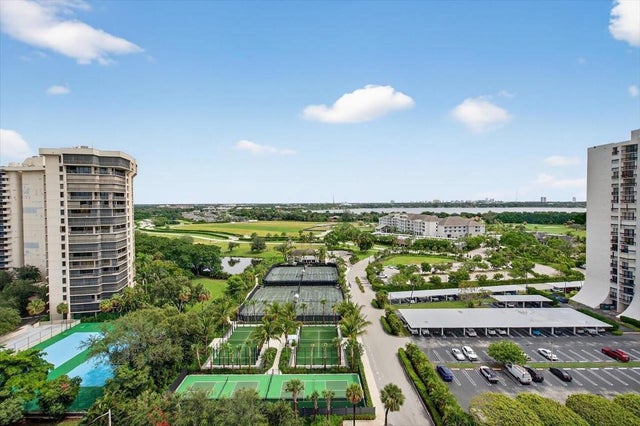 5 of 16 - 2425 Presidential Way #1502, West Palm Beach, FL