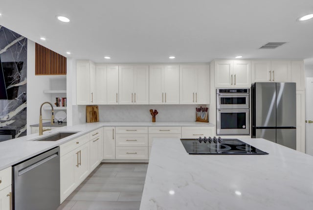 3 of 17 - 39 Edinburgh Drive, Palm Beach Gardens, FL