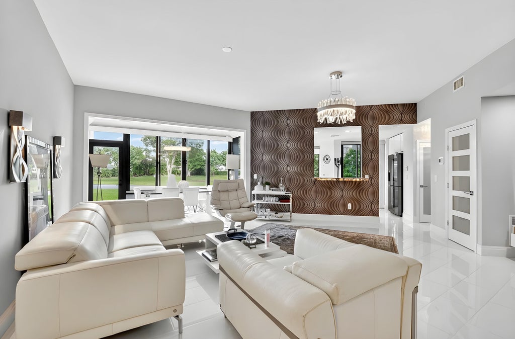 7535 La Paz Blvd #105, Boca Raton