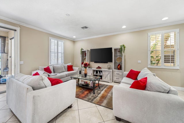 4 of 37 - 1003 Nw Leonardo Circle, Port Saint Lucie, FL