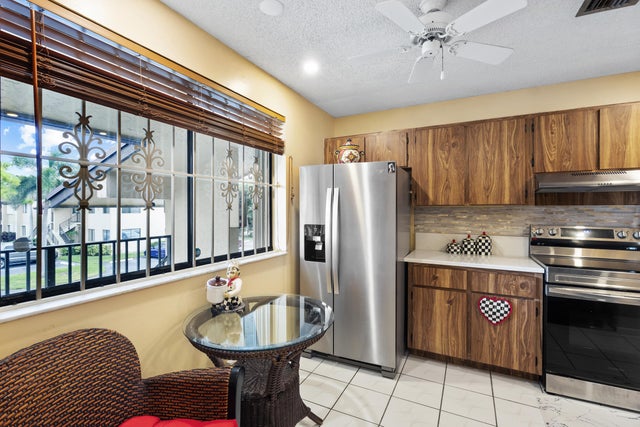 3 of 20 - 160 Se 7th Street #408, Deerfield Beach, FL