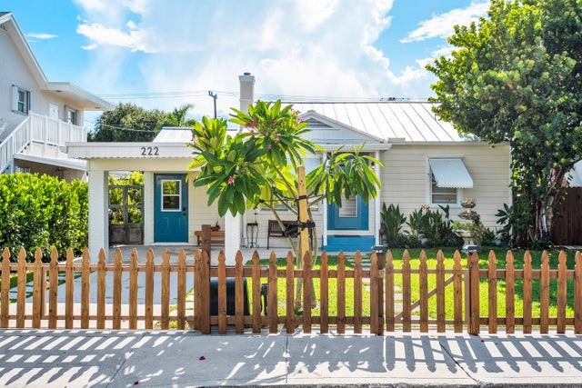 3 of 30 - 222 S Lakeside Drive, Lake Worth Beach, FL