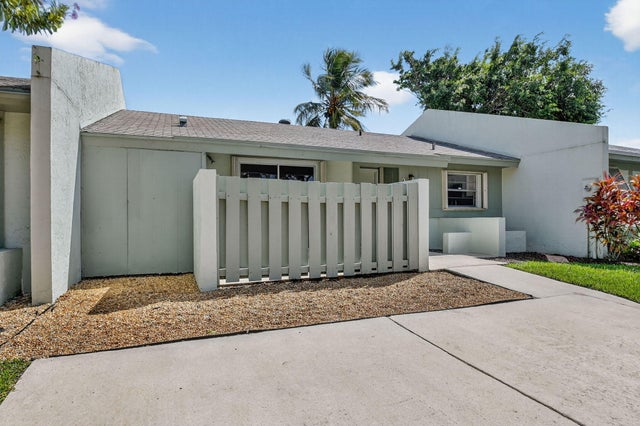 3 of 67 - 20 Camden Lane, Boynton Beach, FL
