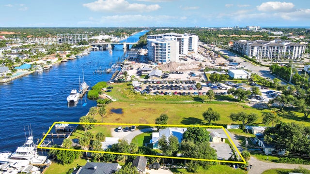 3 of 25 - 2031 Melody Lane, Palm Beach Gardens, FL