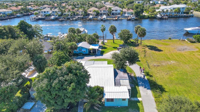 4 of 25 - 2031 Melody Lane, Palm Beach Gardens, FL