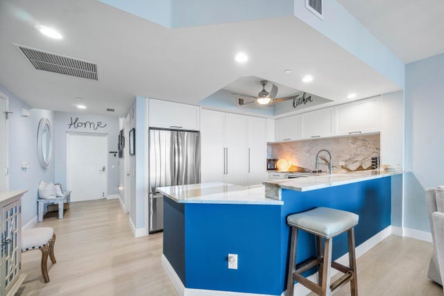 5 of 53 - 2650 Lake Shore Drive #1202, Riviera Beach, FL