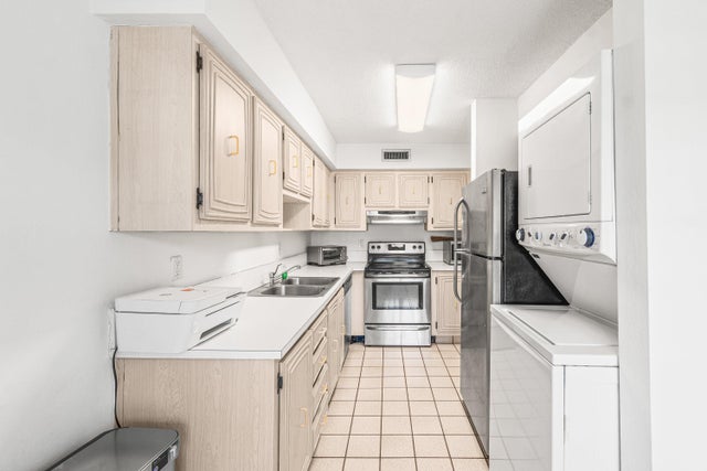 3 of 43 - 13924 Via Flora #d, Delray Beach, FL
