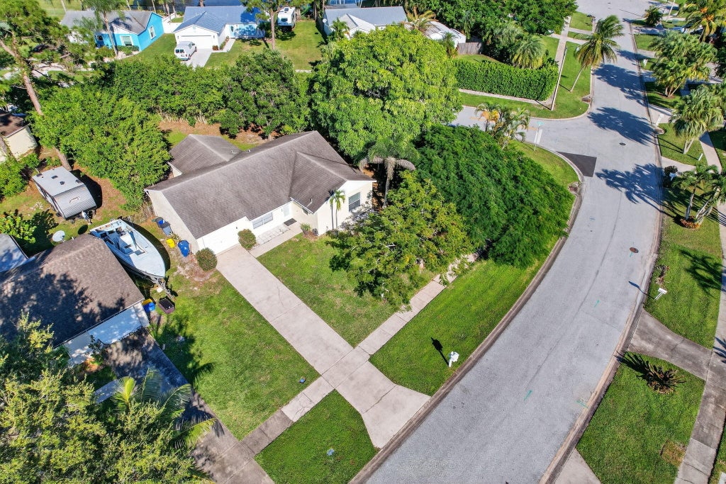 130 Lakeside Cir, Jupiter