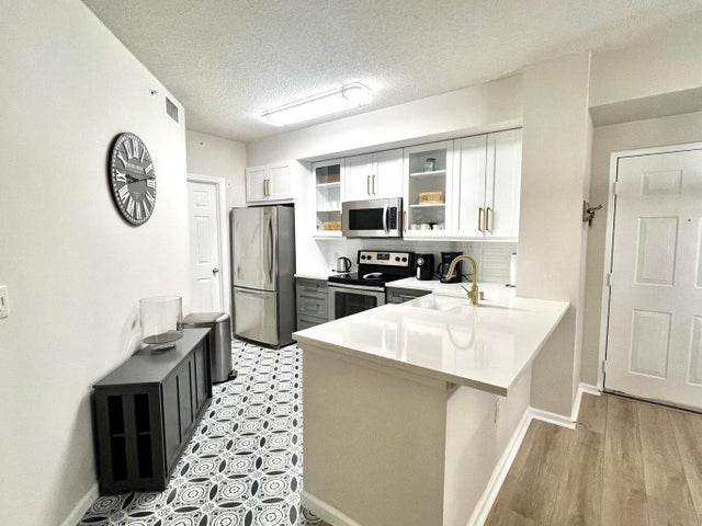 3 of 25 - 11790 Saint Andrews Place #203, Wellington, FL