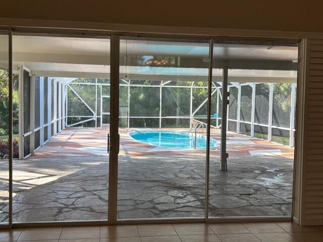 3 of 7 - 12404 N 88th Place N, The Acreage, FL