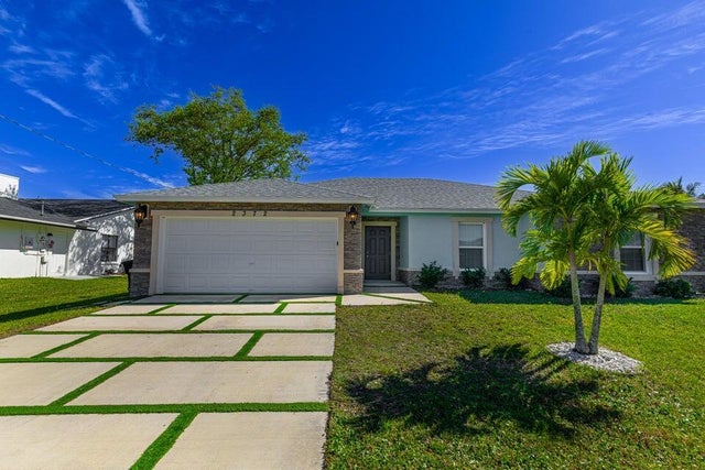 2 of 44 - 2372 Se Maslan Avenue, Port Saint Lucie, FL