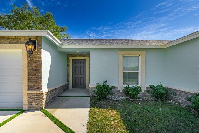 3 of 44 - 2372 Se Maslan Avenue, Port Saint Lucie, FL