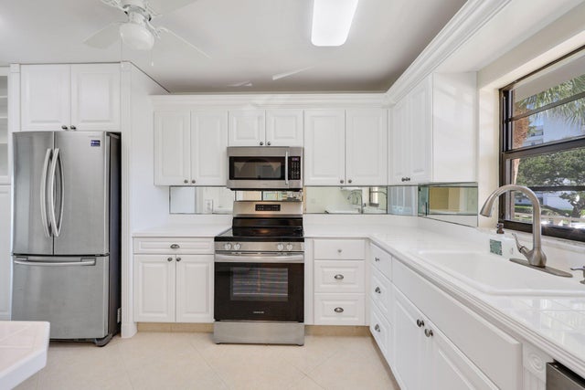 4 of 35 - 200 Intracoastal Place #206, Jupiter, FL