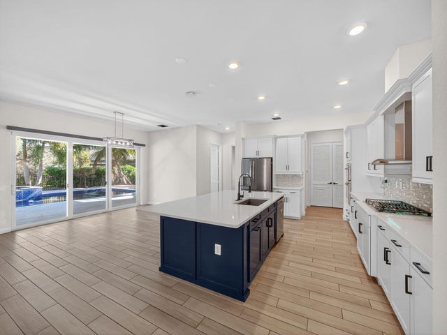 4 of 98 - 19655 Split Rail Run, Loxahatchee, FL