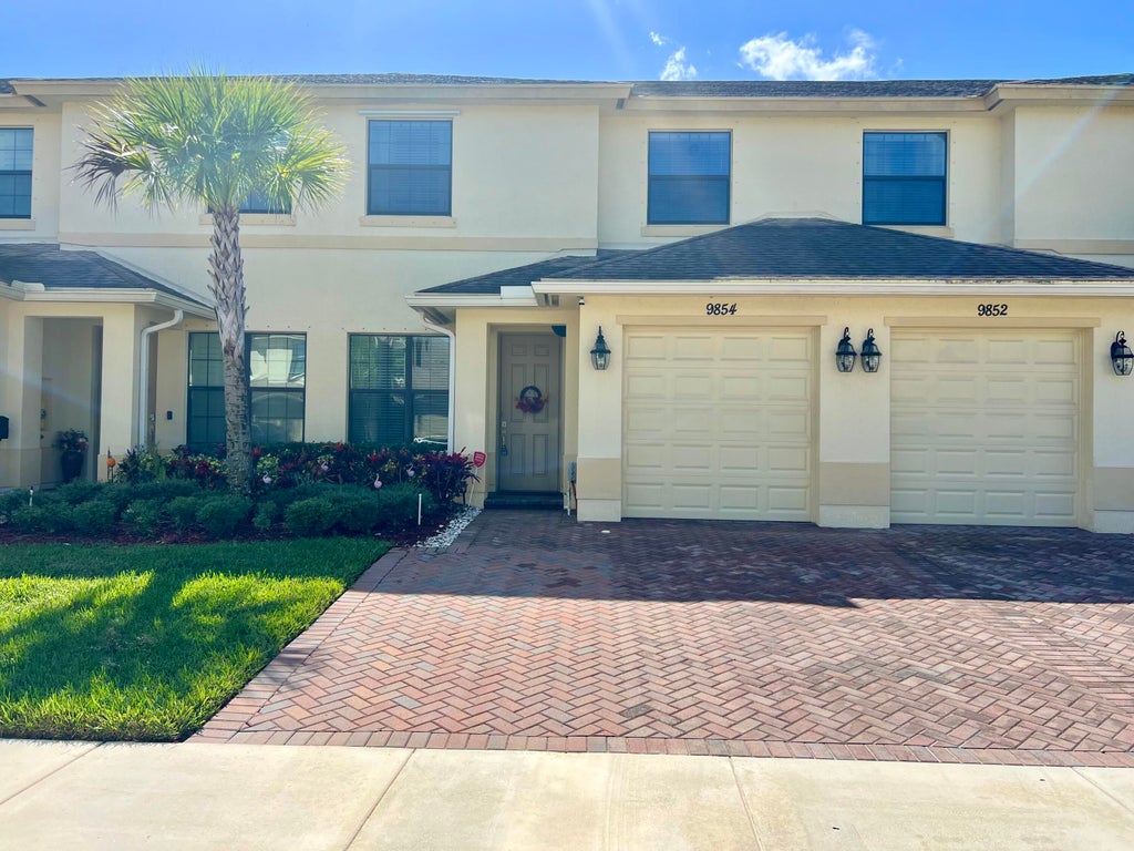 9854 E Villa Circle, Vero Beach