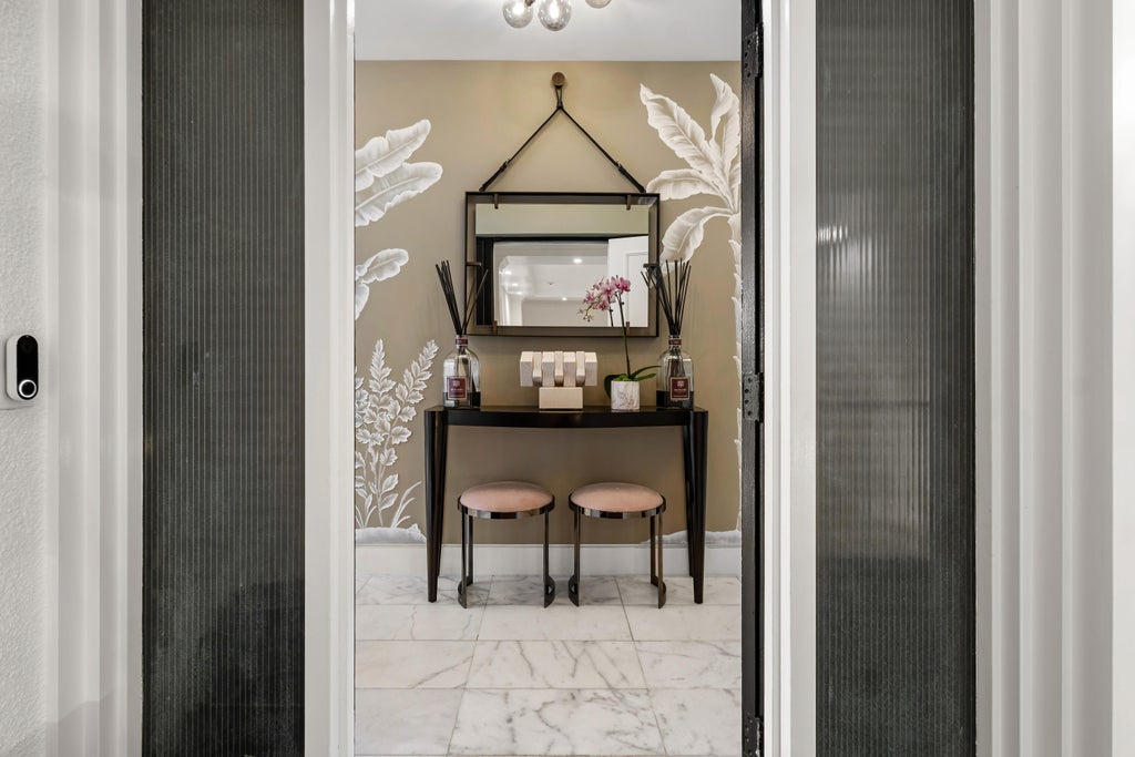 2150 Ibis Isle Rd #8, Palm Beach