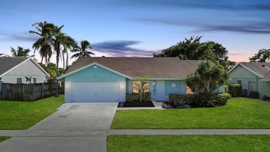 836 Nw 9th Way, Boynton Beach