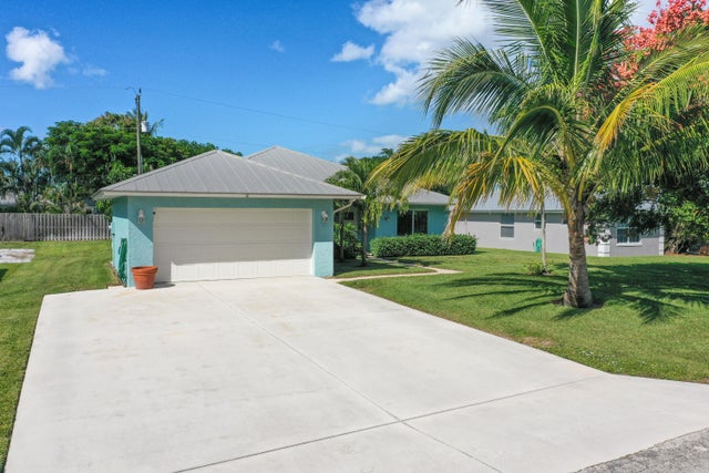 3 of 32 - 9295 Se Mercury Street, Hobe Sound, FL