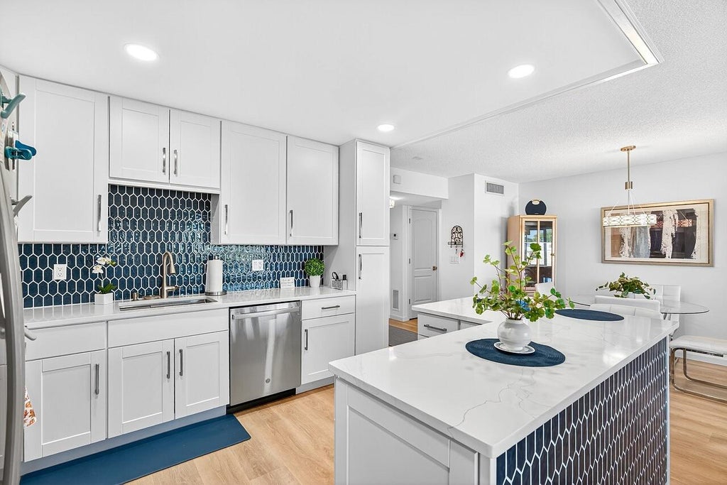 1800 Se Saint Lucie Blvd #7-307, Stuart