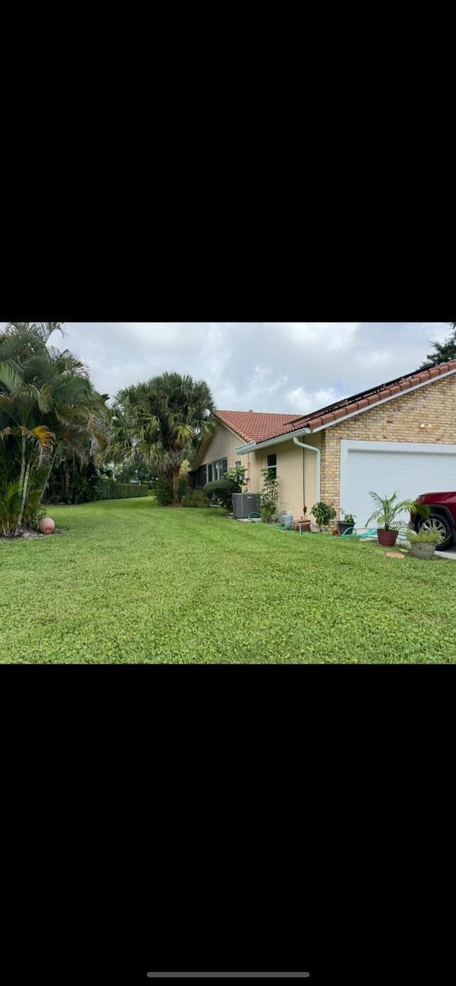 10180 Camelback Lane, Boca Raton