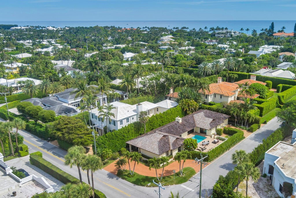 575 N Lake Way, Palm Beach