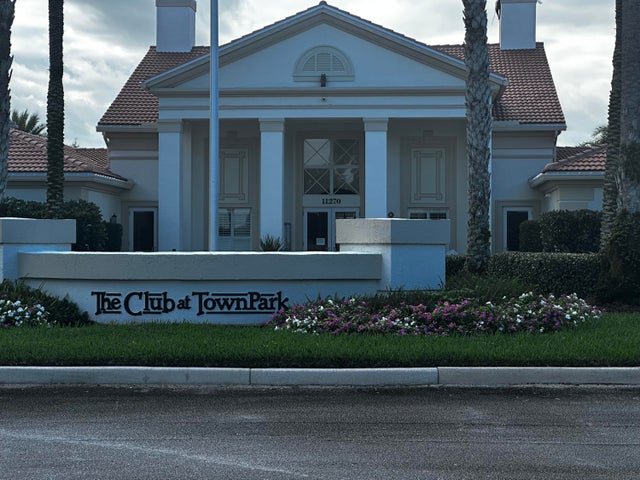 4 of 39 - 11320 Sw Lake Park Drive, Port Saint Lucie, FL