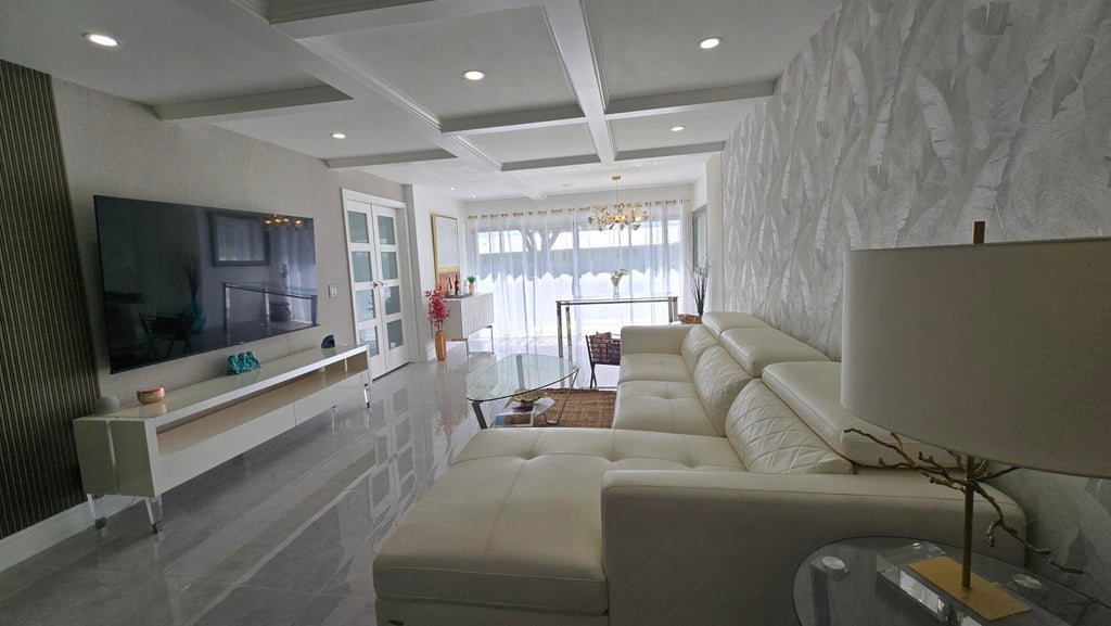 300 Sw Golfview Ter #142, Boynton Beach