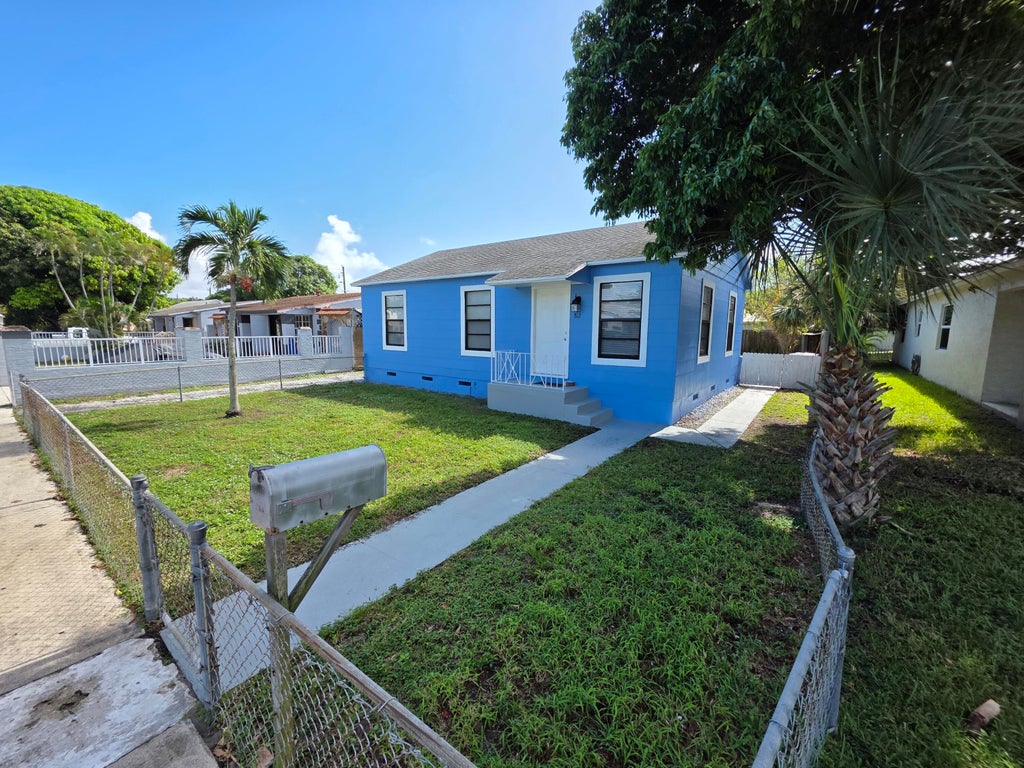 812 Selkirk St, West Palm Beach