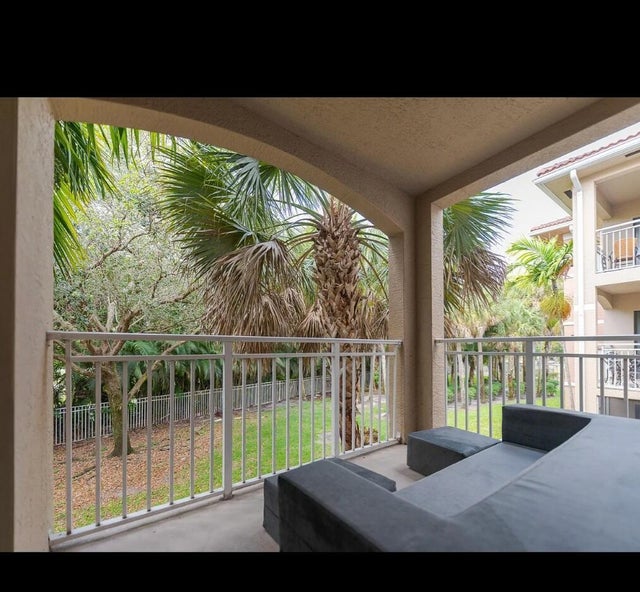 3 of 11 - 6556 Emerald Dunes Drive #207, West Palm Beach, FL