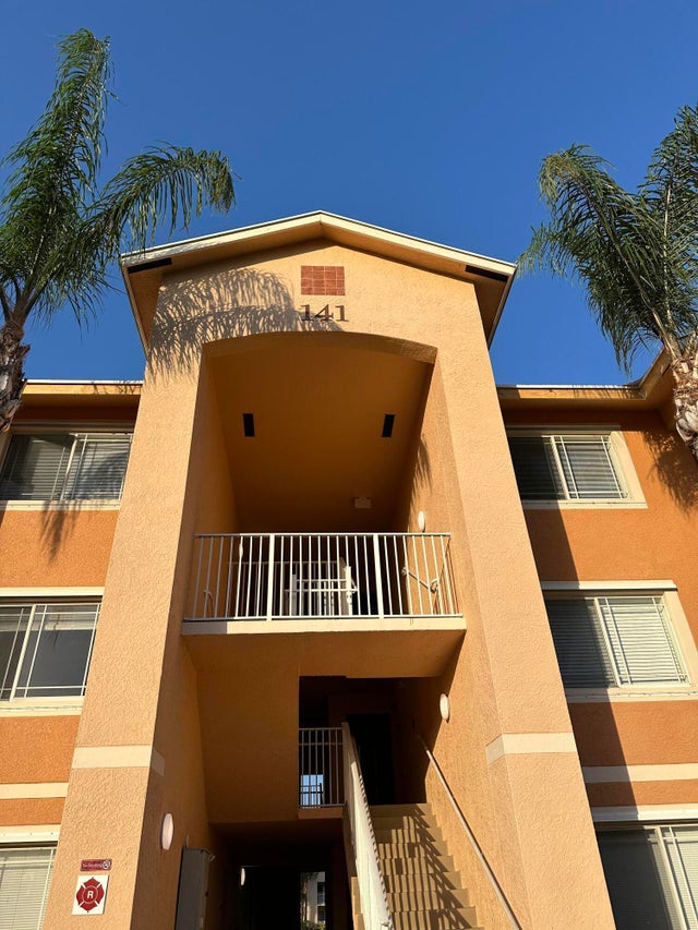 4 of 59 - 141 Sw Palm Drive #203, Port Saint Lucie, FL